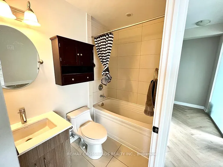 426 University Ave #3803 — Photo 11