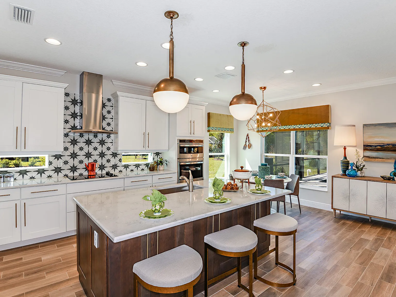 5 bed, 3400 sqft, $5,800 — Photo 4