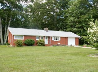 12 Laurel Ln, Prospect, CT 06712
