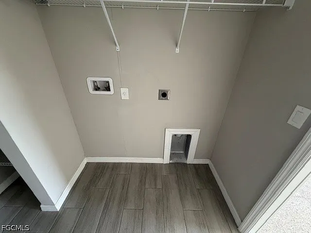 740 Foxtail St E — Photo 10