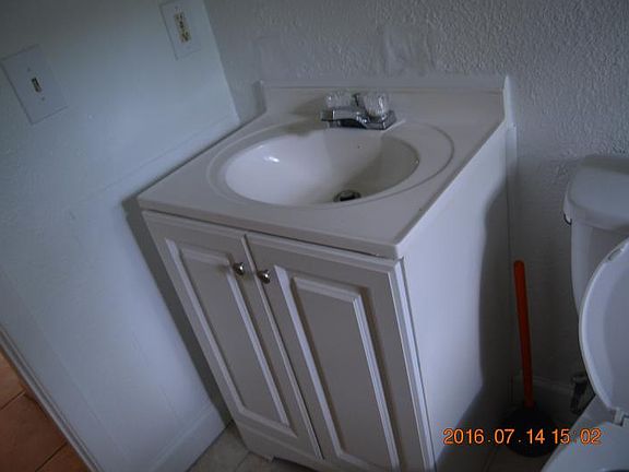 3rd image of 9606 N 12th St