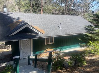 30781 Knoll View Dr, Running Springs, CA 92382