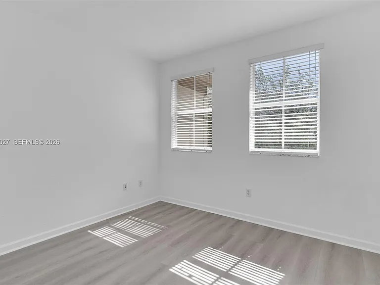 8165 NW 108th Ave — Photo 15
