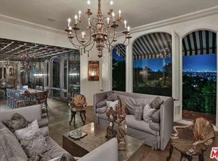 9250 Cordell Dr, Los Angeles, CA 90069