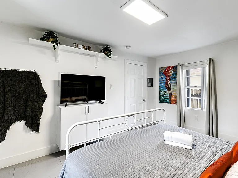 3147 SW 17th St #1 — Photo 50