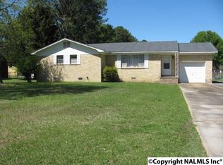 1714 Betty St SW, Decatur, AL 35601
