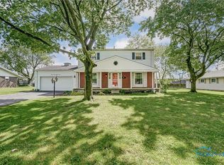 1001 Cherry Ln, Findlay, OH 45840