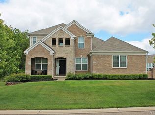 22239 Lujon Dr, Northville, MI 48167