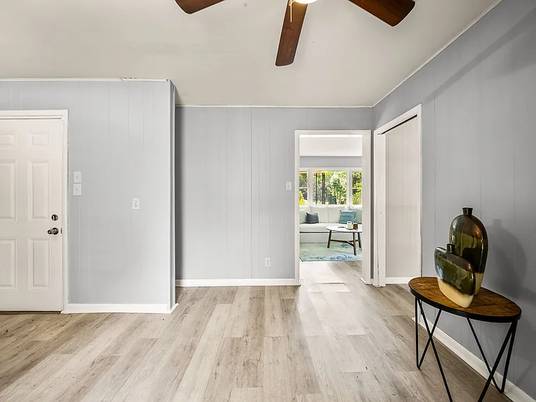 15 Village Ct — Photo 13