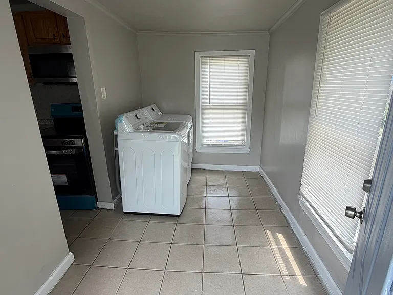 1210 Lincoln Ave #A — Photo 2