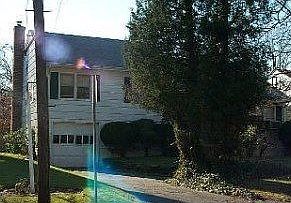 1st image of 395 Howard Ave