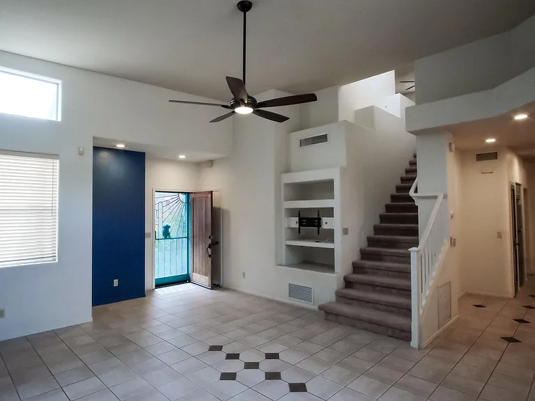 5237 E Calle Vista De Colores — Photo 3