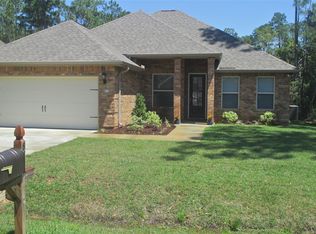 8417 Ieke Dr, Diamondhead, MS 39525