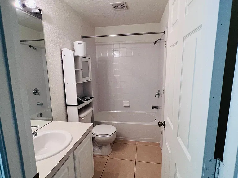 5009 Hawkstone Dr — Photo 10