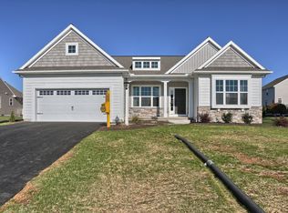 2111 Fieldcrest Rd, Lebanon, PA 17042