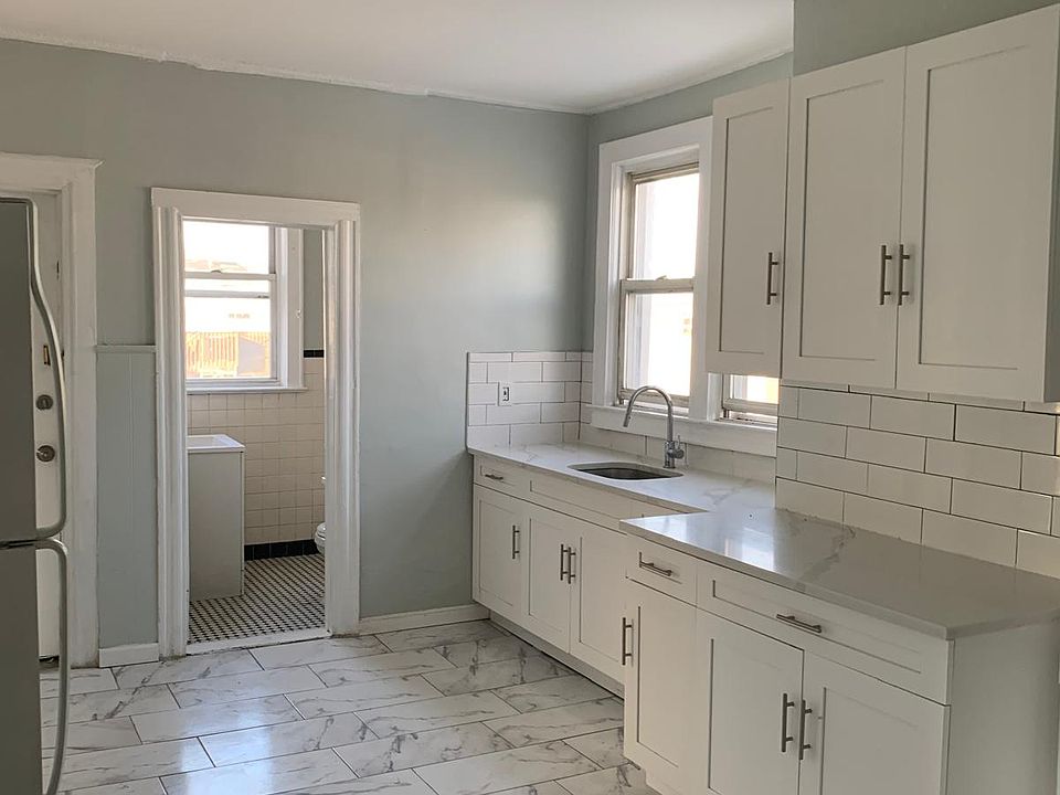 1st image of 261 New York Ave Floor 3