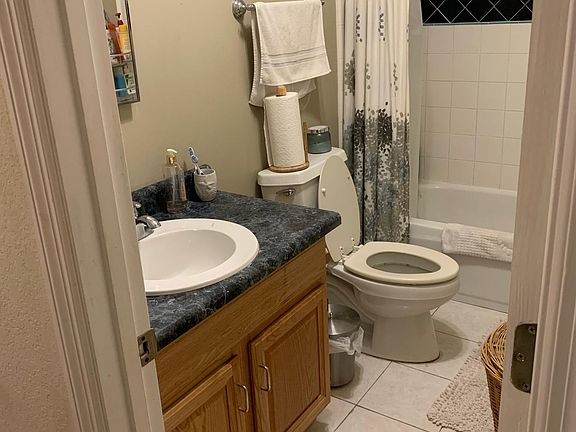 4th image of 1559 Payne St #B