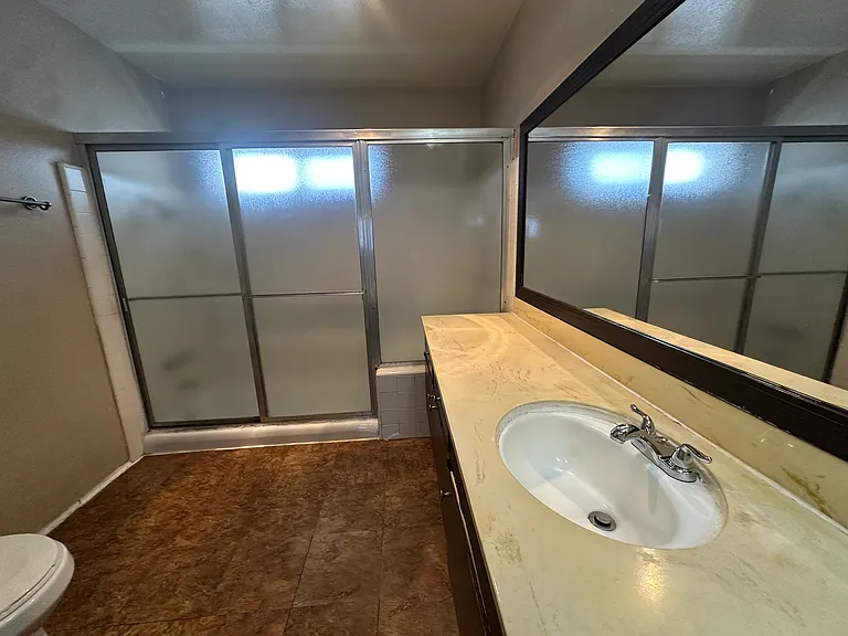 135 Diamond St #2 — Photo 8