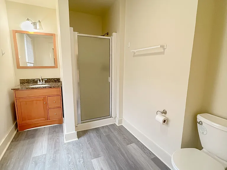 12 Calvert St — Photo 6