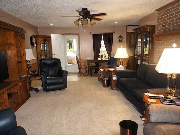 5th image of 106 Dell Dr
