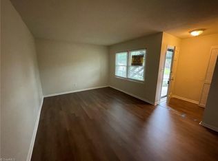 208 E Northpoint Ave, High Point, NC 27262