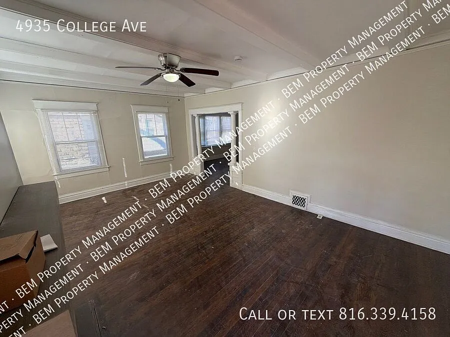 Building Photo - 4935 College Ave