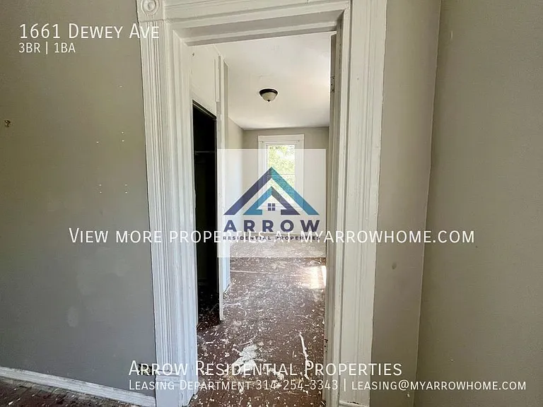 1661 Dewey Ave — Photo 9