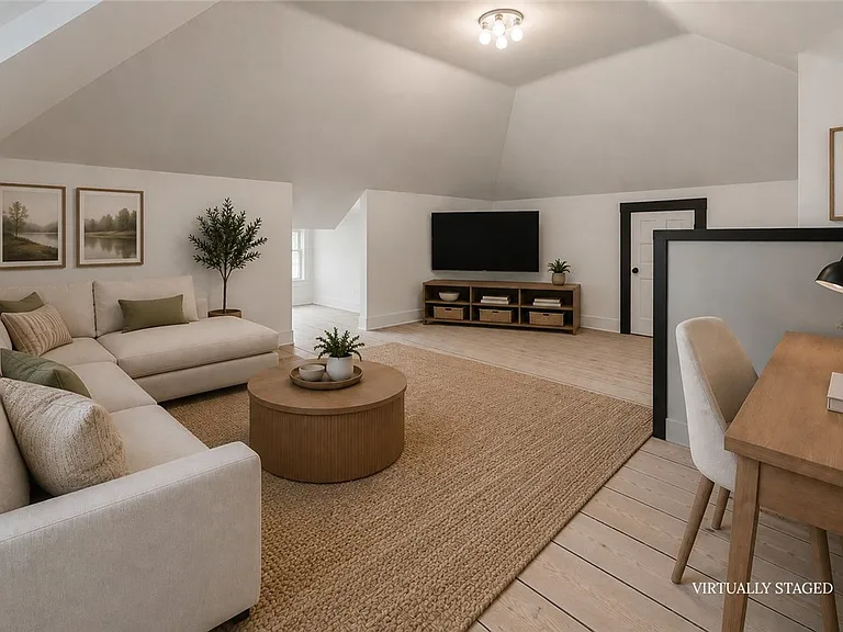 511 Woodbourne Ave — Photo 13