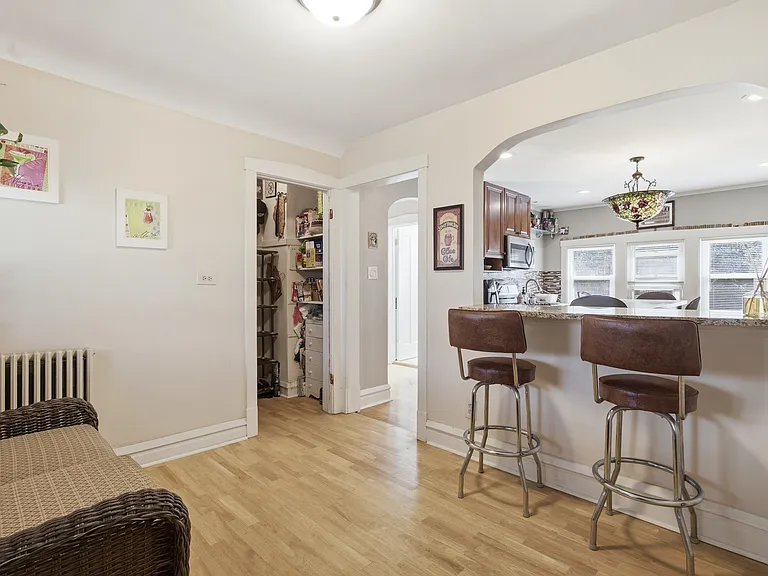 6000 W Byron St #2 — Photo 13
