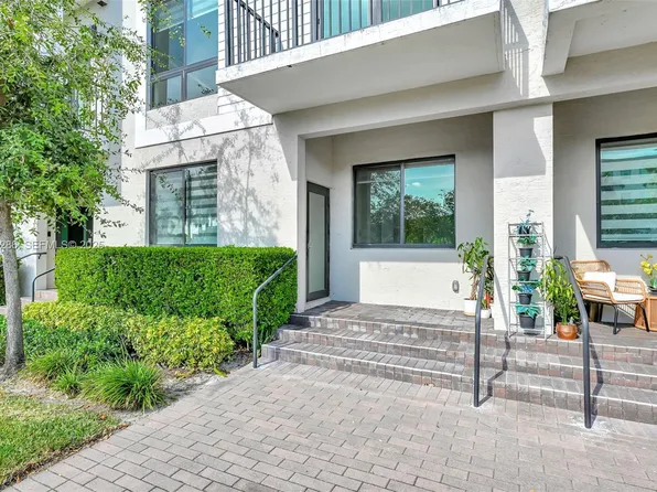 8301 NW 41st St #B-102, Doral, FL 33166