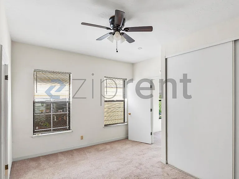 1315 Spruce St #1 — Photo 12