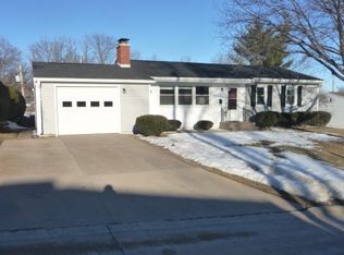 3412 15th St #A, Moline, IL 61265