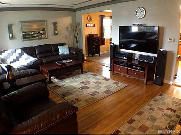 2nd image of 1181 Cleveland Dr