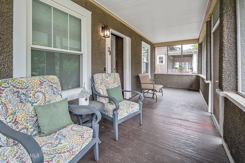 5th image of 38 Washington Road
