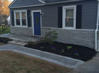 9 Walnut St, New Windsor, NY 12553