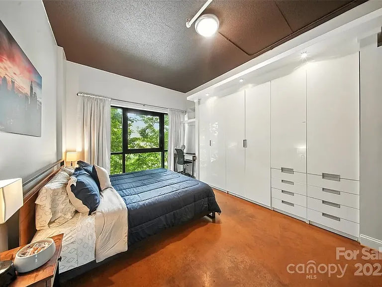 715 N Church St #215 — Photo 7