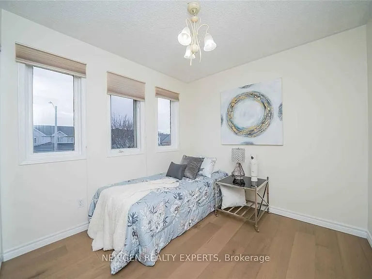 1856 Woodgate Ct — Photo 5