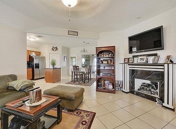 3rd image of 3800 Despaux Dr