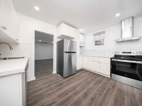 18-32 25th Road image 1 of 9