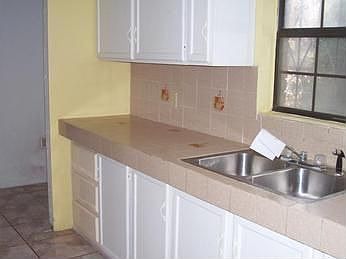 3rd image of 4073 Dalia St