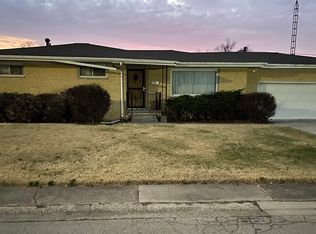 2051 Randall Ct, Springfield, IL 62703