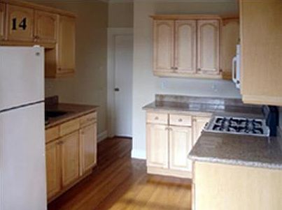 Looking toward kitchen from breakfast nook