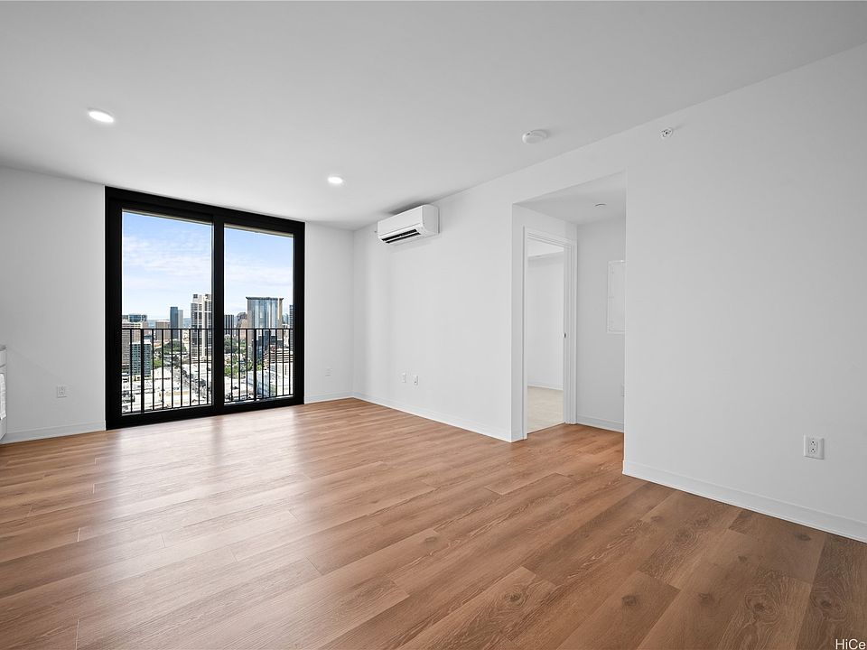 1st image of 987 Queen St #2503