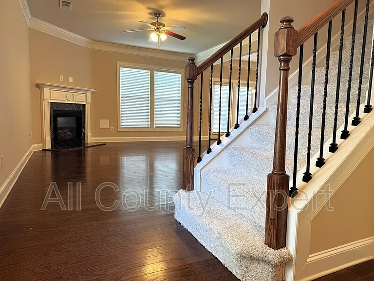 1065 Township Cir — Photo 5