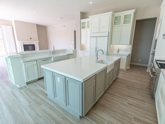 3rd image of 2709 E Oriole Dr