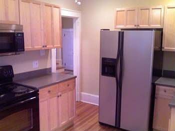 4th image of 139 W Hampton Ave