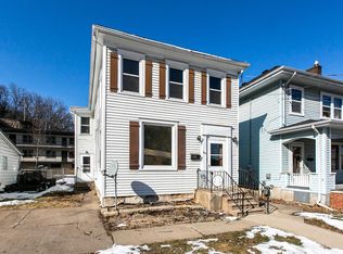 429 Clark St, Dubuque, IA 52001