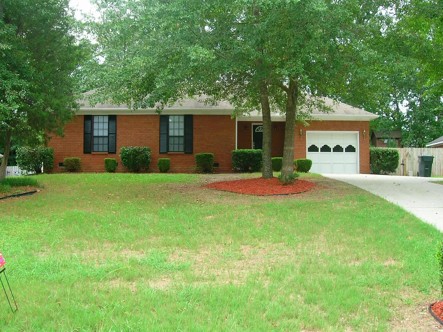 3 bed, 1568 sqft, $1,795 — Photo 1