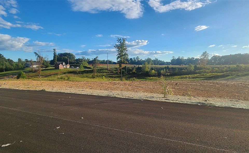 1st image of 3-3044 Veterans Memorial Highway Park #Deer Park