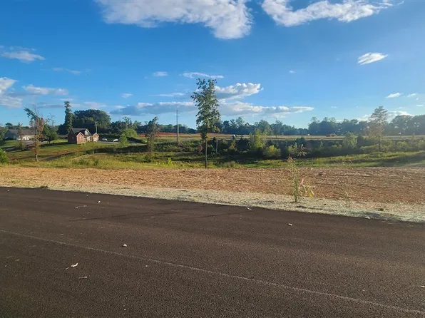 3-3044 Veterans Memorial Highway Park #Deer Park, Scottsville, KY 42164